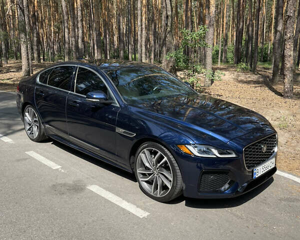 Синий Ягуар ХФ, объемом двигателя 2 л и пробегом 6 тыс. км за 44000 $, фото 1 на Automoto.ua