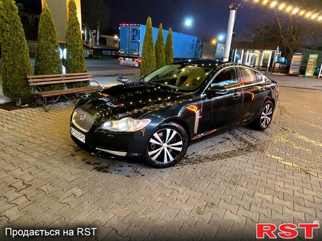 Зеленый Ягуар ХФ, объемом двигателя 3 л и пробегом 397 тыс. км за 9500 $, фото 1 на Automoto.ua