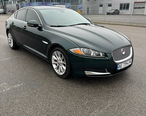 Зеленый Ягуар ХФ, объемом двигателя 2 л и пробегом 155 тыс. км за 13450 $, фото 1 на Automoto.ua