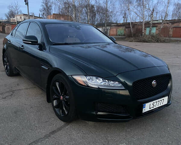 Зеленый Ягуар ХФ, объемом двигателя 2 л и пробегом 147 тыс. км за 22500 $, фото 1 на Automoto.ua