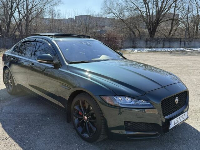 Зелений Ягуар ХФ, об'ємом двигуна 2 л та пробігом 153 тис. км за 17000 $, фото 1 на Automoto.ua