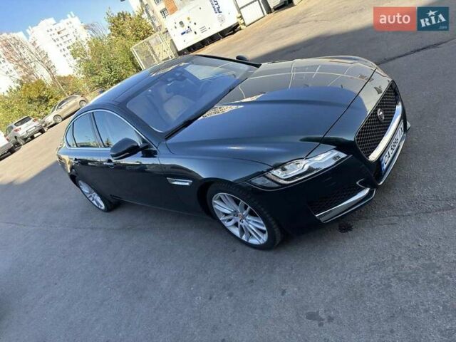 Зеленый Ягуар ХФ, объемом двигателя 3 л и пробегом 130 тыс. км за 18000 $, фото 1 на Automoto.ua