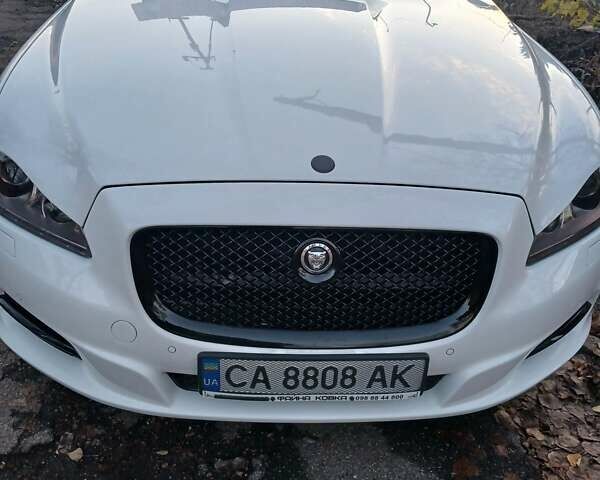 Белый Ягуар Икс Джей, объемом двигателя 3 л и пробегом 156 тыс. км за 22000 $, фото 1 на Automoto.ua