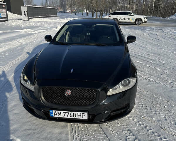 Чорний Ягуар Ікс Джей, об'ємом двигуна 3 л та пробігом 119 тис. км за 18500 $, фото 1 на Automoto.ua