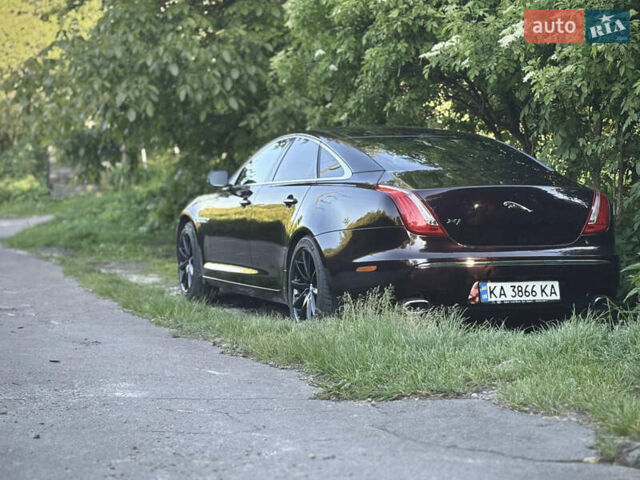Коричневий Ягуар Ікс Джей, об'ємом двигуна 5 л та пробігом 135 тис. км за 18900 $, фото 1 на Automoto.ua