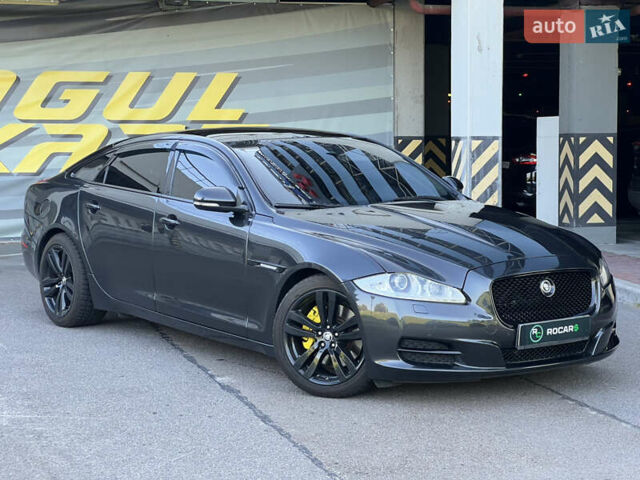 Ягуар Икс Джей 2013 в Киеве на Automoto.ua Серый Ягуар Икс Джей, объемом двигателя 3 л и пробегом 274 тыс. км за 18800 $, фото 1 на Automoto.ua
