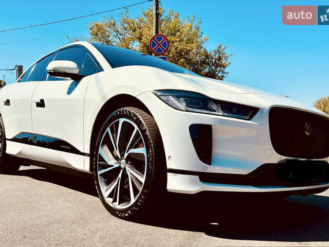 Белый Ягуар I-Pace, объемом двигателя 0 л и пробегом 83 тыс. км за 26500 $, фото 1 на Automoto.ua