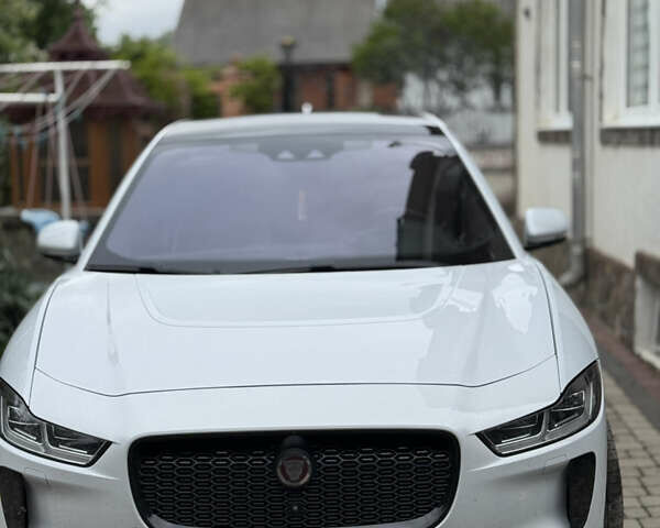 Белый Ягуар I-Pace, объемом двигателя 0 л и пробегом 147 тыс. км за 22999 $, фото 1 на Automoto.ua