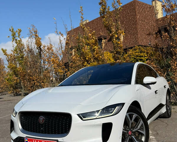 Белый Ягуар I-Pace, объемом двигателя 0 л и пробегом 130 тыс. км за 21950 $, фото 1 на Automoto.ua