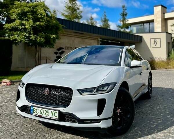 Белый Ягуар I-Pace, объемом двигателя 0 л и пробегом 96 тыс. км за 24700 $, фото 1 на Automoto.ua
