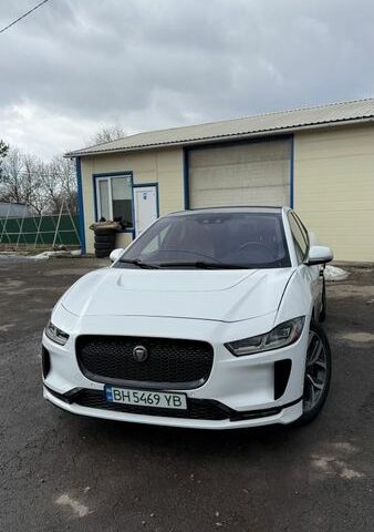 Белый Ягуар I-Pace, объемом двигателя 0 л и пробегом 45 тыс. км за 25000 $, фото 1 на Automoto.ua