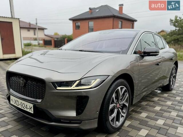 Бежевый Ягуар I-Pace, объемом двигателя 0 л и пробегом 149 тыс. км за 26100 $, фото 1 на Automoto.ua