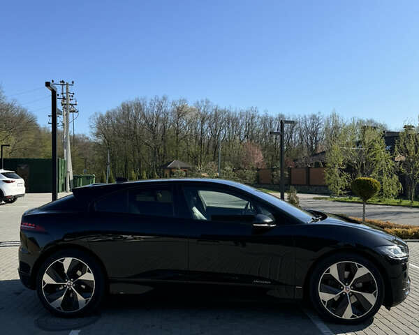 Черный Ягуар I-Pace, объемом двигателя 0 л и пробегом 177 тыс. км за 25500 $, фото 1 на Automoto.ua