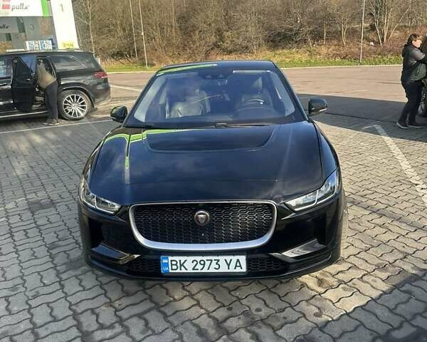 Черный Ягуар I-Pace, объемом двигателя 0 л и пробегом 182 тыс. км за 20500 $, фото 1 на Automoto.ua