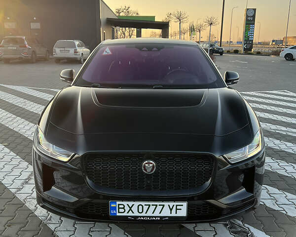 Черный Ягуар I-Pace, объемом двигателя 0 л и пробегом 174 тыс. км за 25200 $, фото 1 на Automoto.ua