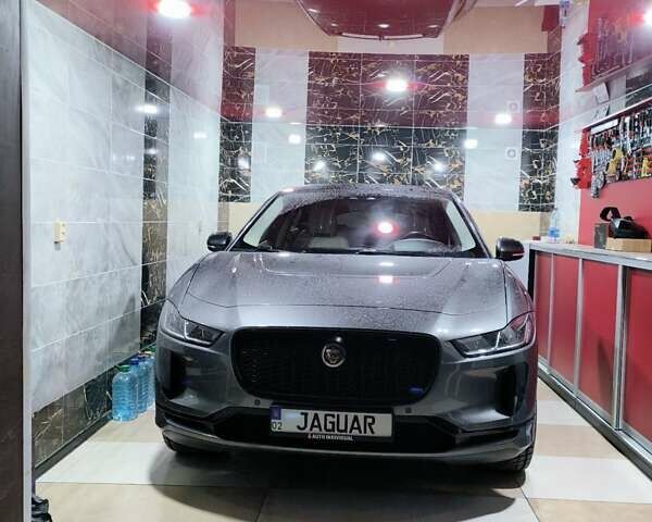 Серый Ягуар I-Pace, объемом двигателя 0 л и пробегом 186 тыс. км за 24000 $, фото 1 на Automoto.ua