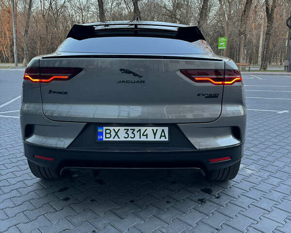 Серый Ягуар I-Pace, объемом двигателя 0 л и пробегом 71 тыс. км за 33300 $, фото 1 на Automoto.ua