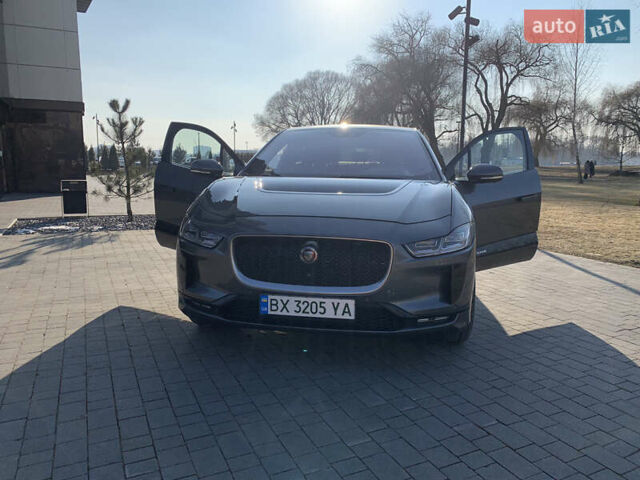 Серый Ягуар I-Pace, объемом двигателя 0 л и пробегом 82 тыс. км за 27300 $, фото 1 на Automoto.ua
