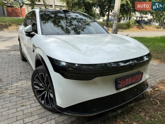 Серый Ягуар I-Pace, объемом двигателя 0 л и пробегом 180 тыс. км за 18500 $, фото 1 на Automoto.ua