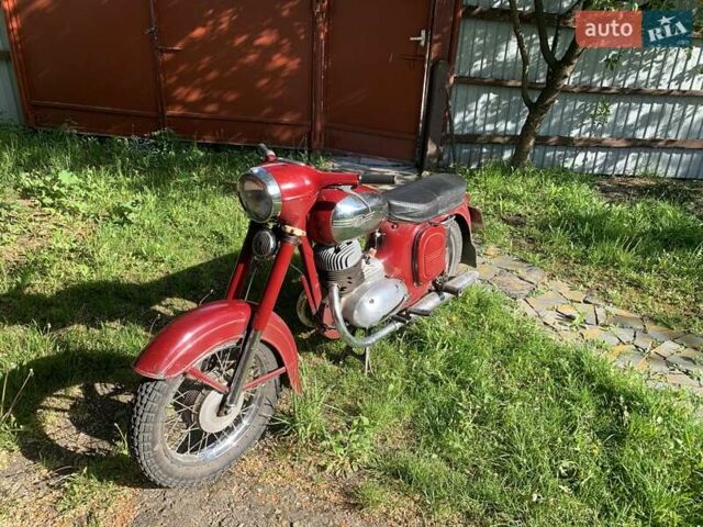 Красный ЯВА 250, объемом двигателя 0 л и пробегом 60 тыс. км за 2000 $, фото 1 на Automoto.ua