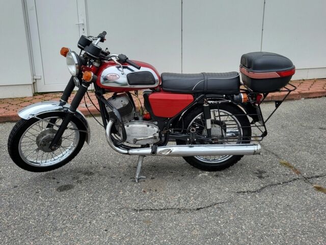 ЯВА Другая 1979 в Кропивницком (Кировограде) на Automoto.ua ЯВА Другая, объемом двигателя 0.35 л и пробегом 0 тыс. км за 1000 $, фото 1 на Automoto.ua
