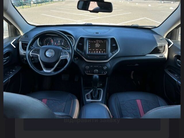 Белый Джип Чероки, объемом двигателя 3.2 л и пробегом 127 тыс. км за 15000 $, фото 1 на Automoto.ua