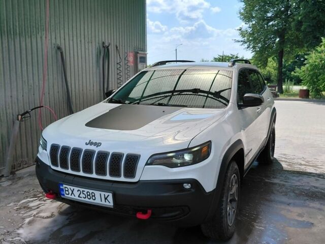 Белый Джип Чероки, объемом двигателя 0 л и пробегом 88 тыс. км за 21039 $, фото 1 на Automoto.ua