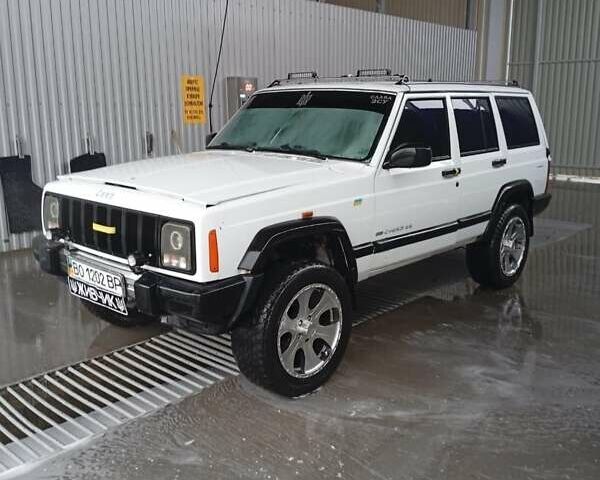 Білий Джип Cherokee, об'ємом двигуна 0 л та пробігом 300 тис. км за 4500 $, фото 1 на Automoto.ua
