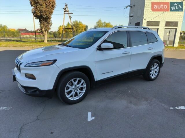 Білий Джип Cherokee, об'ємом двигуна 2.36 л та пробігом 207 тис. км за 13200 $, фото 1 на Automoto.ua