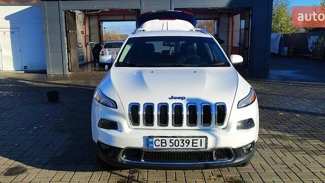 Джип Чероки 2014 в Прилуках на Automoto.ua Белый Джип Чероки, объемом двигателя 2.36 л и пробегом 98 тыс. км за 16000 $, фото 1 на Automoto.ua