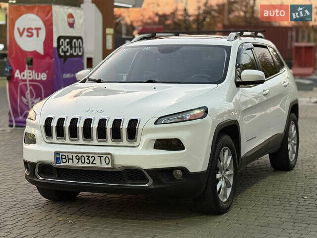 Білий Джип Cherokee, об'ємом двигуна 3.2 л та пробігом 135 тис. км за 12300 $, фото 1 на Automoto.ua