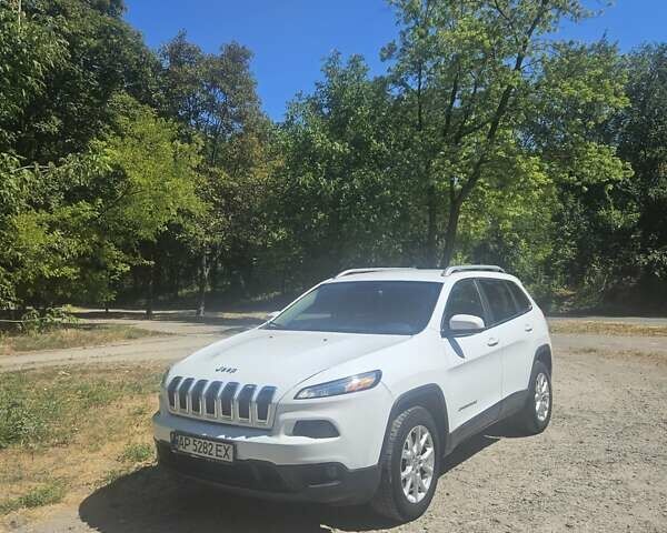 Білий Джип Cherokee, об'ємом двигуна 2.4 л та пробігом 250 тис. км за 12850 $, фото 1 на Automoto.ua