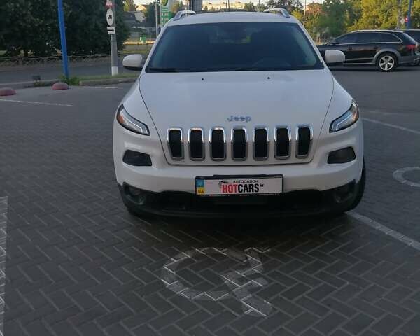 Білий Джип Cherokee, об'ємом двигуна 2.36 л та пробігом 202 тис. км за 11700 $, фото 1 на Automoto.ua