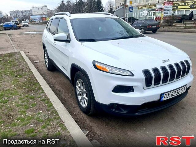 Белый Джип Чероки, объемом двигателя 2.4 л и пробегом 187 тыс. км за 11900 $, фото 1 на Automoto.ua