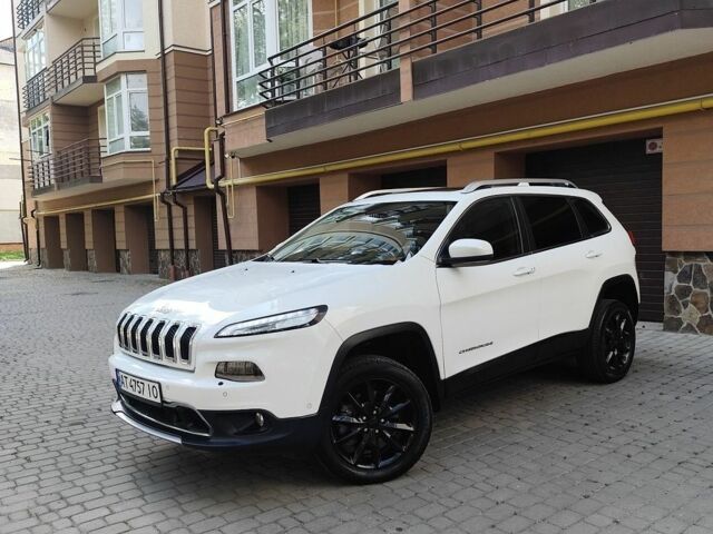 Білий Джип Cherokee, об'ємом двигуна 1.96 л та пробігом 173 тис. км за 15700 $, фото 1 на Automoto.ua