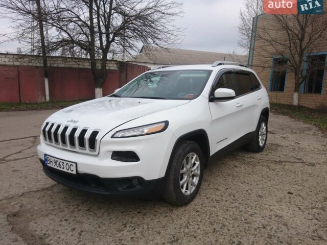 Білий Джип Cherokee, об'ємом двигуна 3.2 л та пробігом 105 тис. км за 16400 $, фото 1 на Automoto.ua