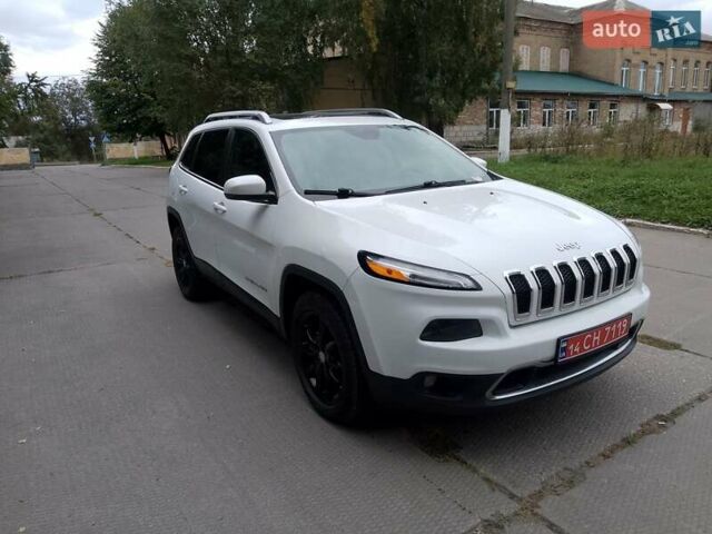 Білий Джип Cherokee, об'ємом двигуна 2.4 л та пробігом 201 тис. км за 11200 $, фото 1 на Automoto.ua