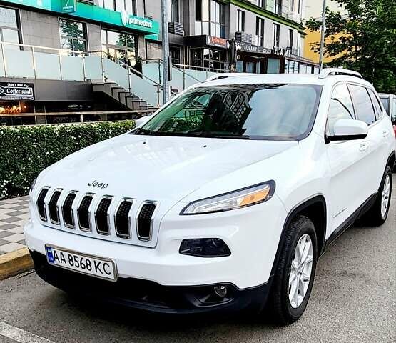 Білий Джип Cherokee, об'ємом двигуна 2.4 л та пробігом 98 тис. км за 14300 $, фото 1 на Automoto.ua