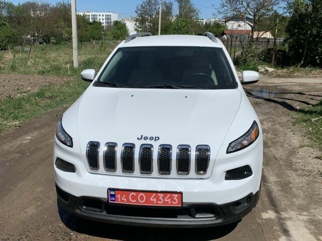 Белый Джип Чероки, объемом двигателя 2.4 л и пробегом 120 тыс. км за 11304 $, фото 1 на Automoto.ua