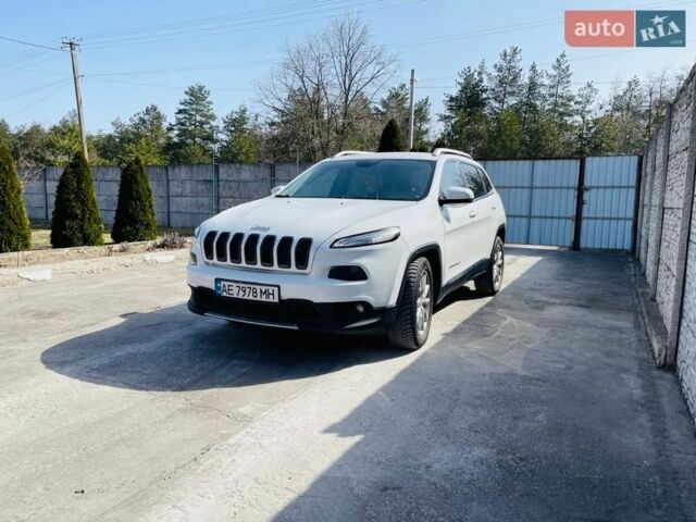 Білий Джип Cherokee, об'ємом двигуна 2.36 л та пробігом 151 тис. км за 12100 $, фото 1 на Automoto.ua