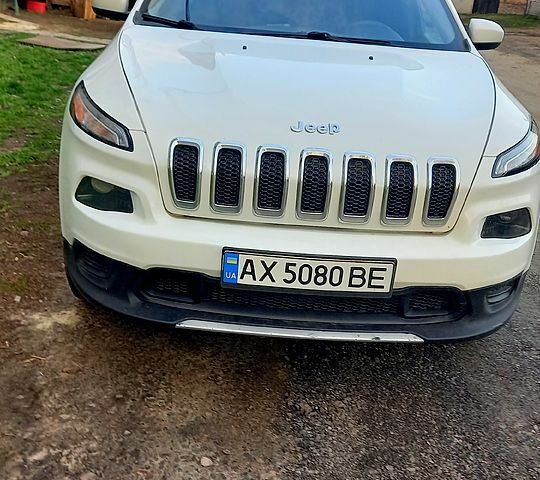 Білий Джип Cherokee, об'ємом двигуна 3.2 л та пробігом 212 тис. км за 14000 $, фото 1 на Automoto.ua