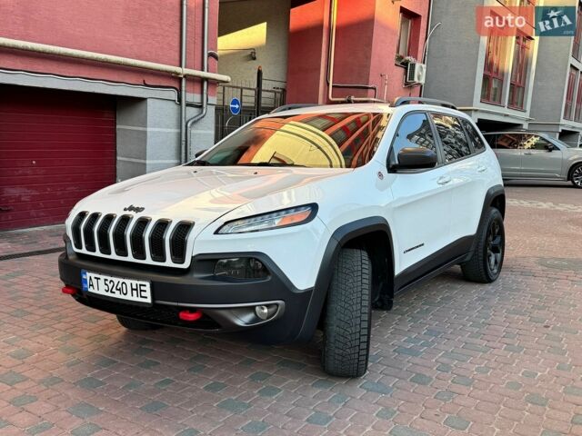 Білий Джип Cherokee, об'ємом двигуна 3.24 л та пробігом 157 тис. км за 16500 $, фото 1 на Automoto.ua
