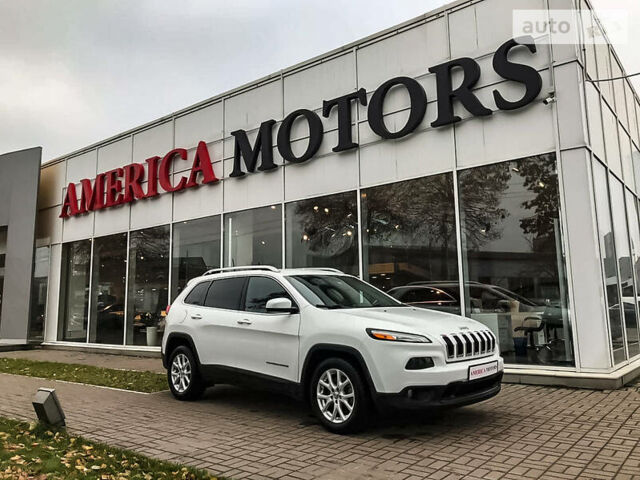 Білий Джип Cherokee, об'ємом двигуна 2.4 л та пробігом 127 тис. км за 19423 $, фото 1 на Automoto.ua