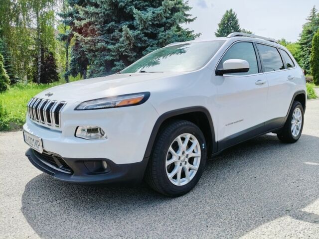Білий Джип Cherokee, об'ємом двигуна 0 л та пробігом 181 тис. км за 11671 $, фото 1 на Automoto.ua