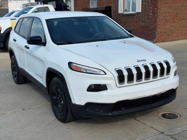 Білий Джип Cherokee, об'ємом двигуна 2.4 л та пробігом 66 тис. км за 4009 $, фото 1 на Automoto.ua