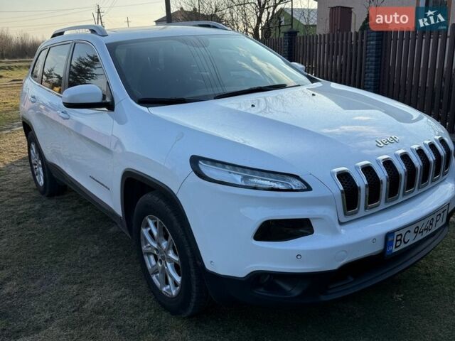 Білий Джип Cherokee, об'ємом двигуна 2.36 л та пробігом 131 тис. км за 12200 $, фото 1 на Automoto.ua