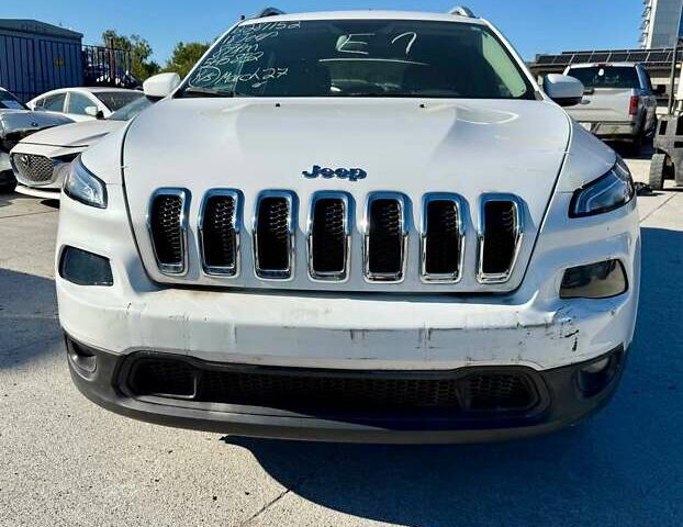 Білий Джип Cherokee, об'ємом двигуна 3.24 л та пробігом 87 тис. км за 9400 $, фото 1 на Automoto.ua