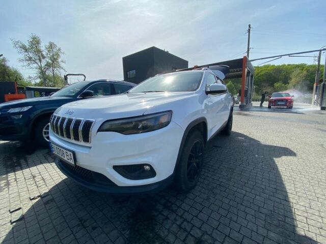 Білий Джип Cherokee, об'ємом двигуна 2.4 л та пробігом 141 тис. км за 18990 $, фото 1 на Automoto.ua