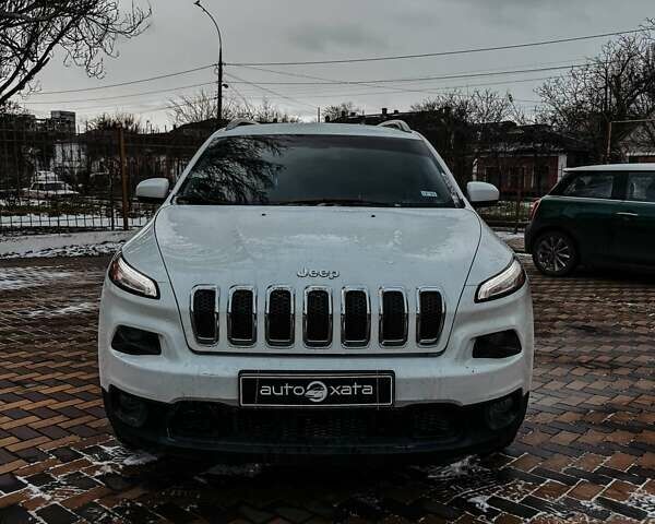 Белый Джип Чероки, объемом двигателя 2.4 л и пробегом 163 тыс. км за 13700 $, фото 1 на Automoto.ua