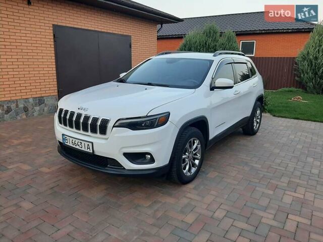 Білий Джип Cherokee, об'ємом двигуна 3.2 л та пробігом 90 тис. км за 17900 $, фото 1 на Automoto.ua